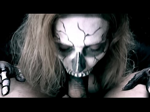 ❤️ Demonflicka suger kuk med sin svarta mun och sväljer sperma. ️❌ Super porr at sv.teencumpot.ru ❤